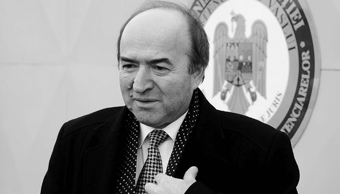 USR cere demisia lui Tudorel Toader
