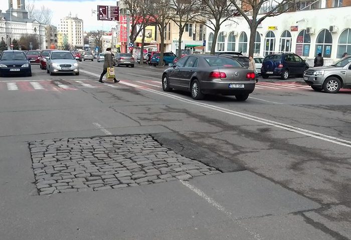 Planul măreț pentru 2018: Primăria ”cârpește” 152 de străzi, nicio stradă cu piatră cubică nu va fi asfaltată!