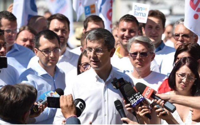 Start campaniei de semnături pentru Dan Barna, candidatul Alianței USR PLUS la Președinția României